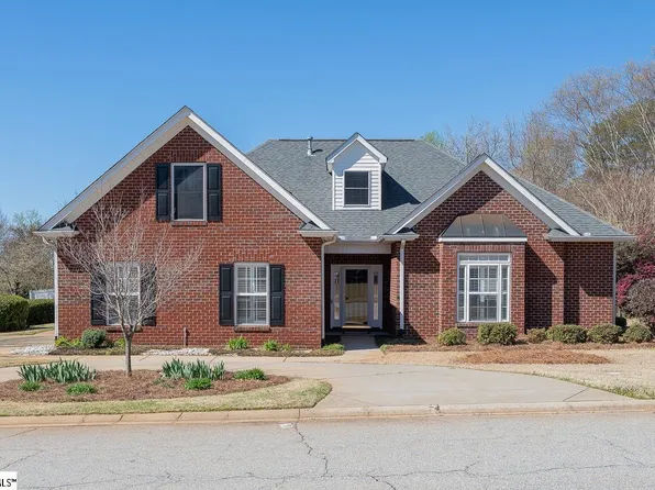1 Meadow Lake Trl, Greer, SC 29650
