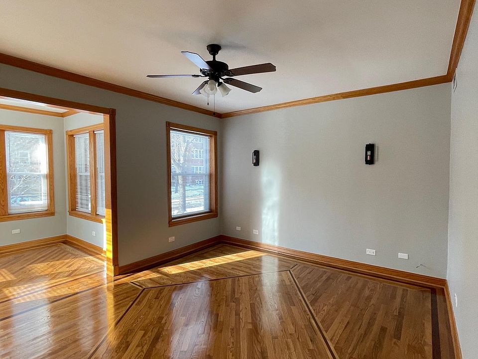 1st image of 4925 N Washtenaw Ave APT 1