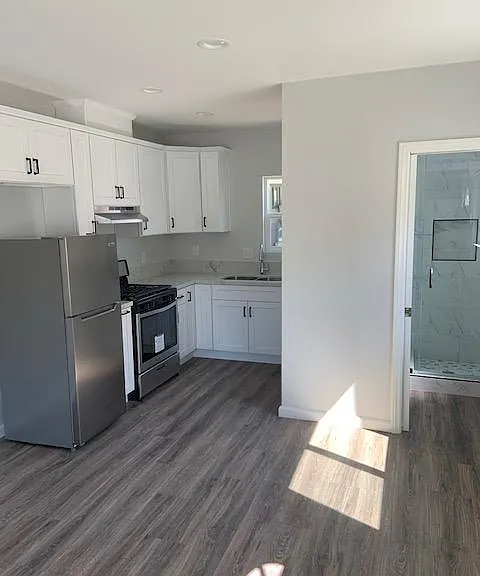 11301 Miranda St #2 — Photo 12