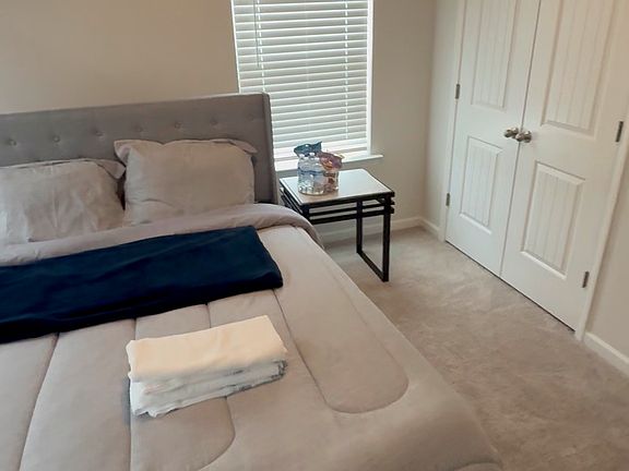 4th image of 855 Eagle Ave