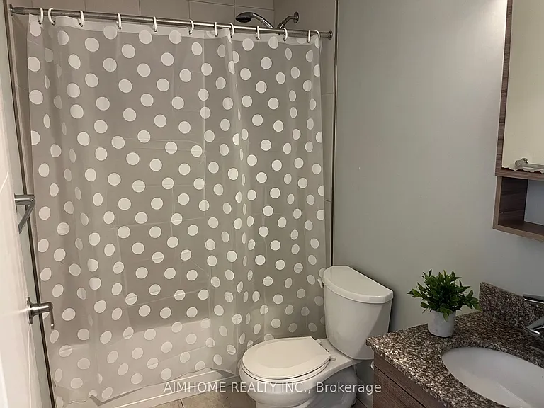 318 Spruce St #309 — Photo 14