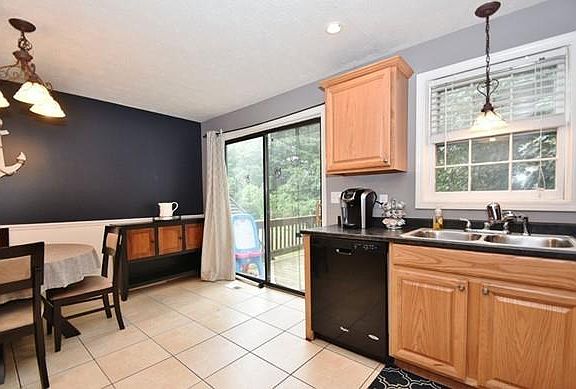 4th image of 175 Winterwood Dr #175