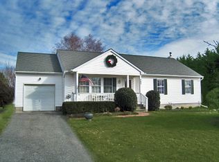 970 Gabriella Ct, Mattituck, NY 11952