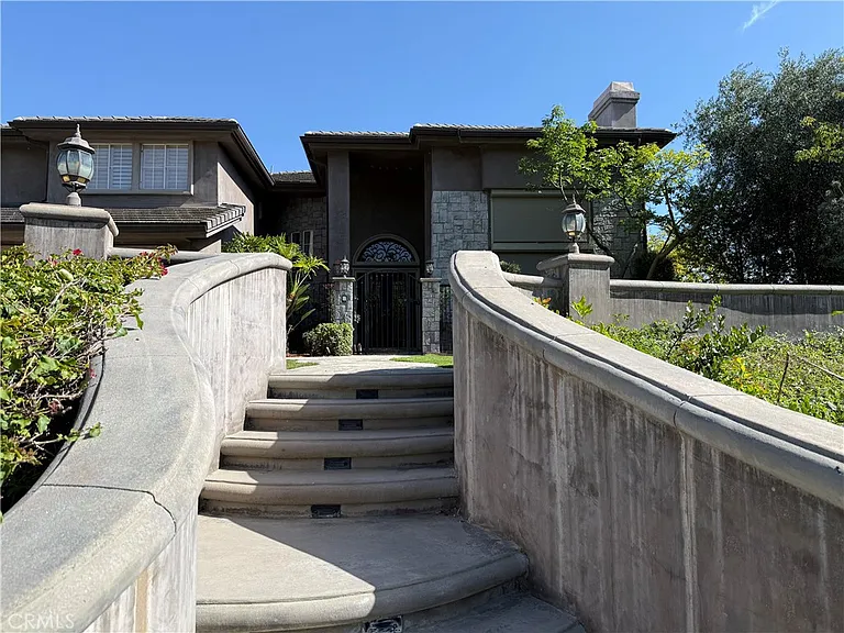 22720 High Tree Cir — Photo 2