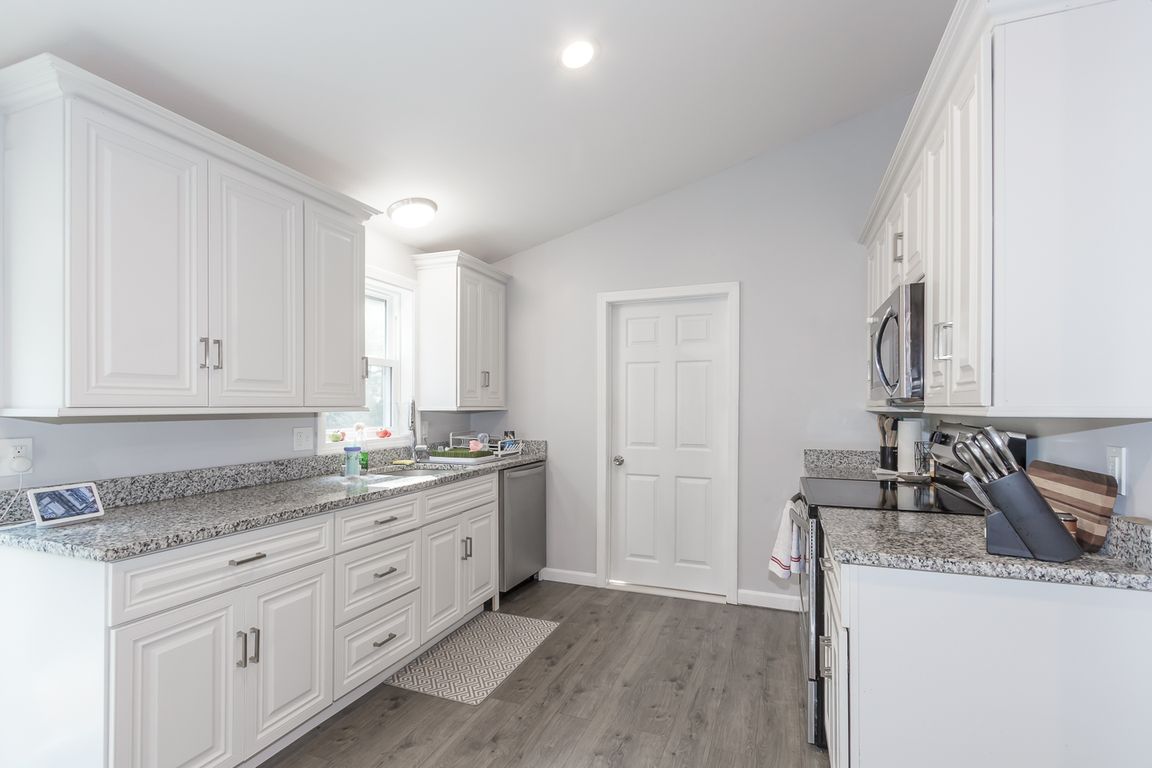 next background image