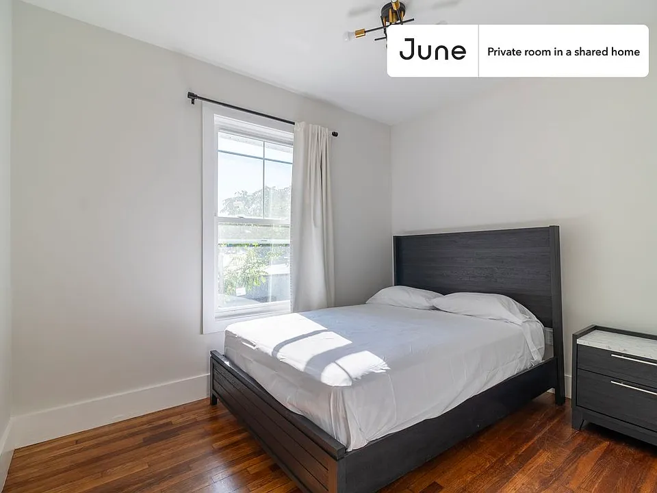 8 Walnut Park #B