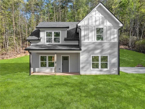 72 Chestatee Dr, Cleveland, GA 30528
