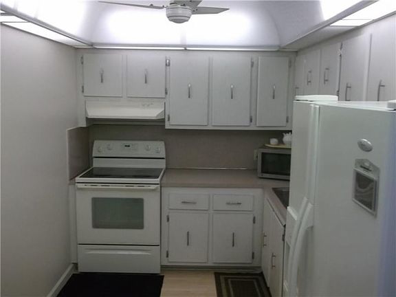 4th image of 20379 W Country Club Dr APT 2436