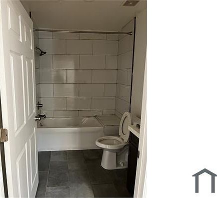 3rd image of 1423 Milam Ct