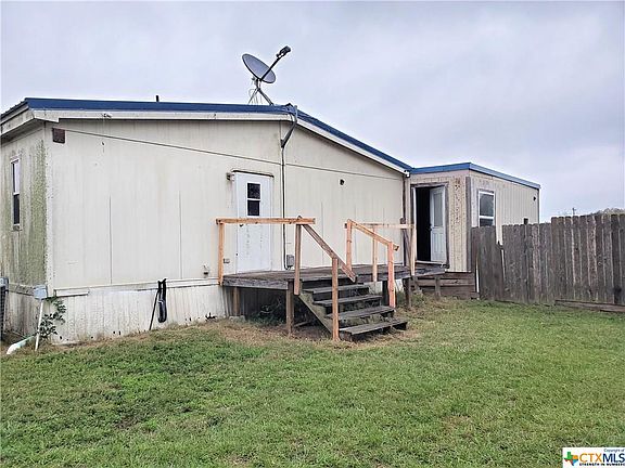 2nd image of 604 Hollybrook Dr