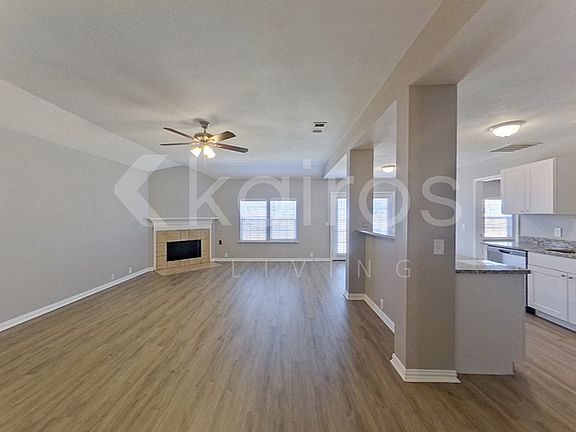 2nd image of 1401 Alpine Dr