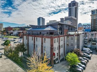 80 King William St #404, Hamilton, ON L8R 0A1