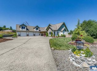 1201 Forest Trl, Port Angeles, WA 98362