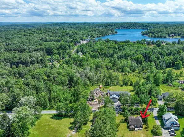 35 Broadway, Kauneonga Lake, NY 12720