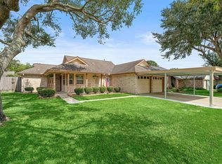 1813 Willowbend Dr, Deer Park, TX 77536