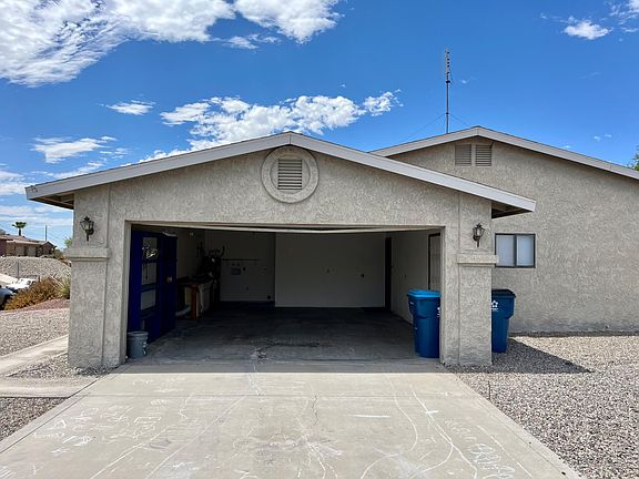 3rd image of 2641 Clarke Dr