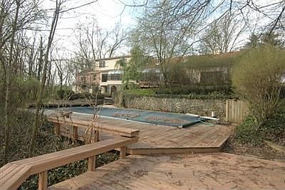 Exterior Pool area