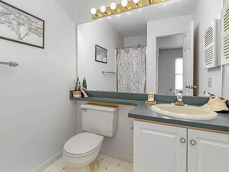 111 Lisa Ln — Photo 11