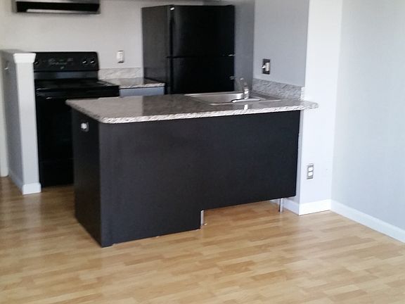 4th image of 310 W 6th St APT 105