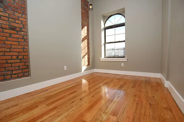 Rented by Nooklyn NYC LLC | media 34