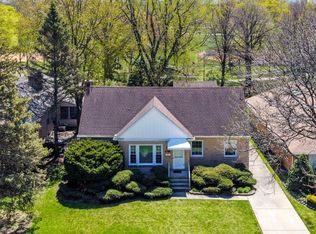 7021 N McAlpin Ave, Chicago, IL