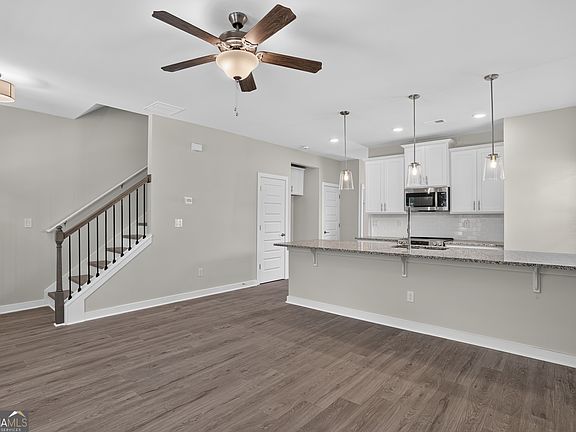 5th image of 205 Maddux St Lot 23