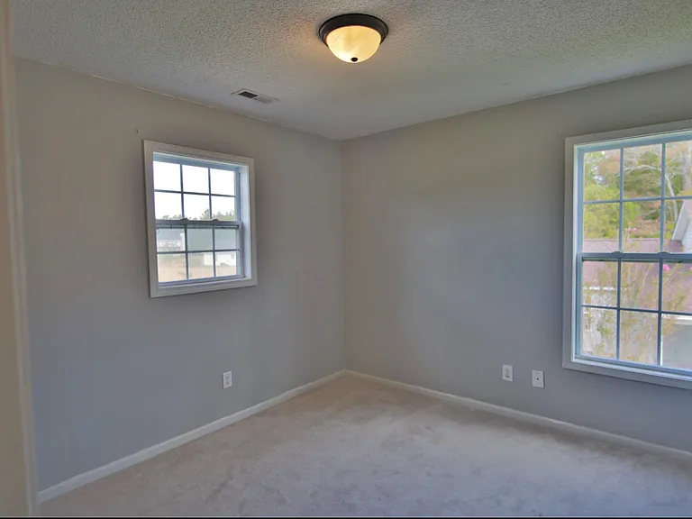 104 Ryan Glenn Dr — Photo 13
