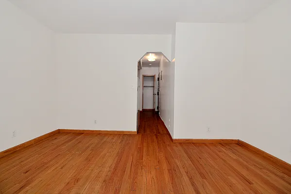 Rented by J Misrahi Realty Corp | media 2