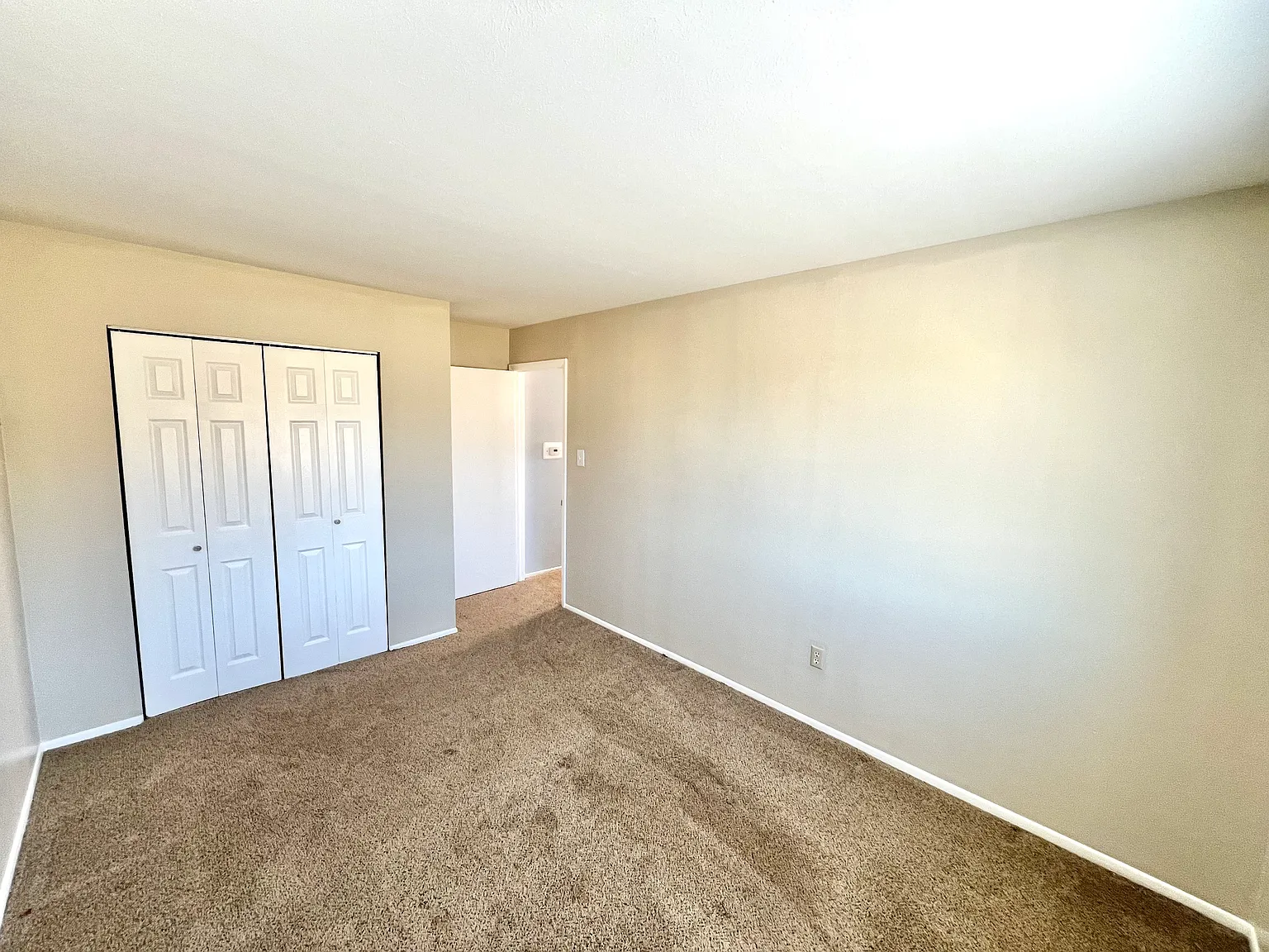 White Antelope Ln, Colorado City — Photo 2