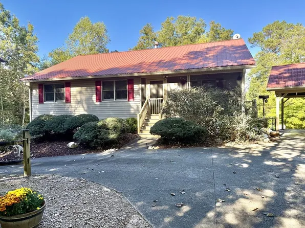 612 Newport Dr, Ellijay, GA 30540
