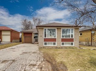 336 Brighton Ave, Toronto, ON M3H 4G5