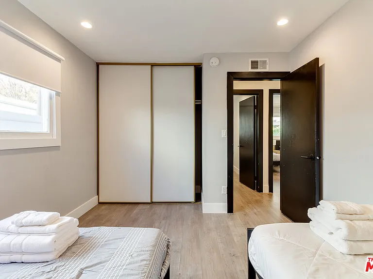 6966 Sedan Ave — Photo 17