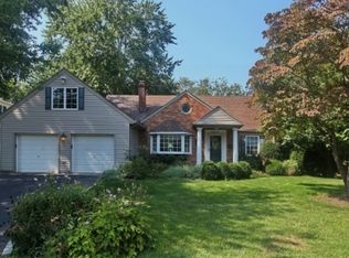 1434 Dunn Pkwy, Mountainside, NJ 07092