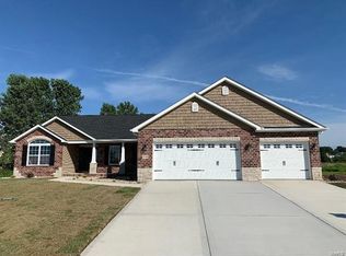 3534 Chippewa Dr, Shiloh, IL 62221