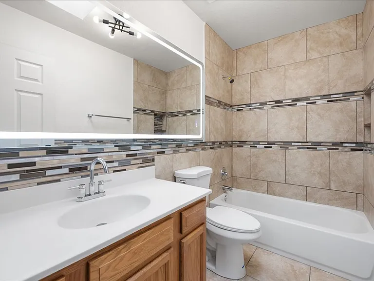 2207 N 9th Ave — Photo 13