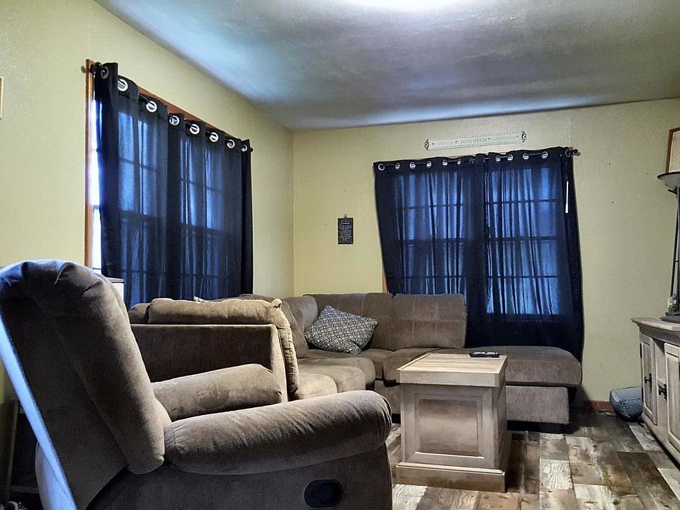 2nd image of 1410 6th St