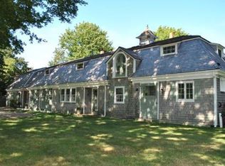 1 Grinnell Rd, Dartmouth, MA 02748