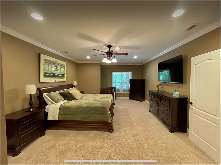 210 Brooks Dr — Photo 33