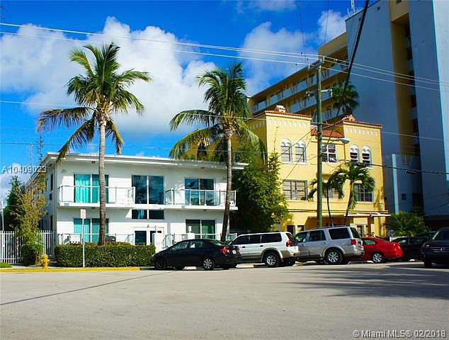 1st image of 7171 Bay Dr APT 4