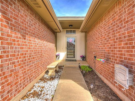 4th image of 500 Eastridge Dr