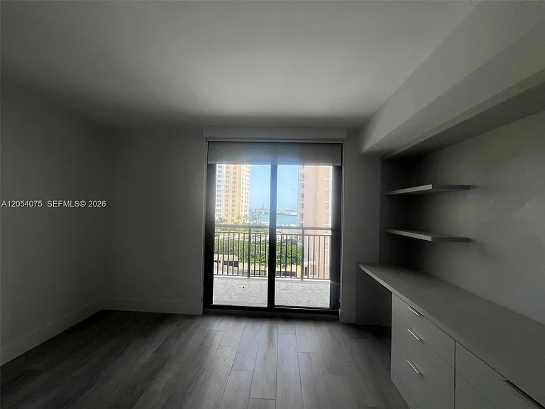 540 Brickell Key Dr #1022 — Photo 18