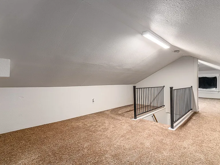 2227 S Grand Blvd — Photo 12