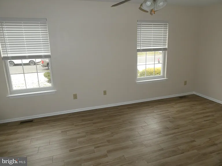 13 Birch Ave — Photo 8