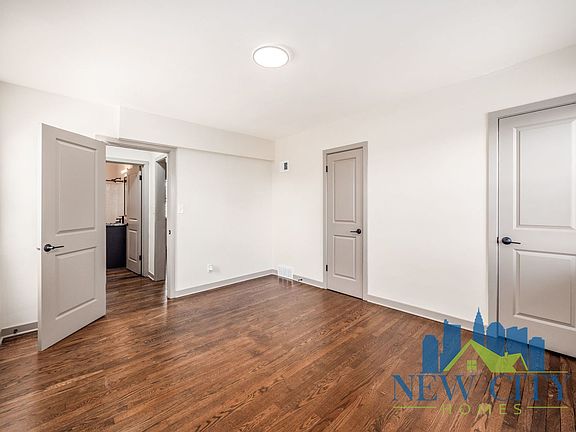4th image of 1963 W Broad St APT 13