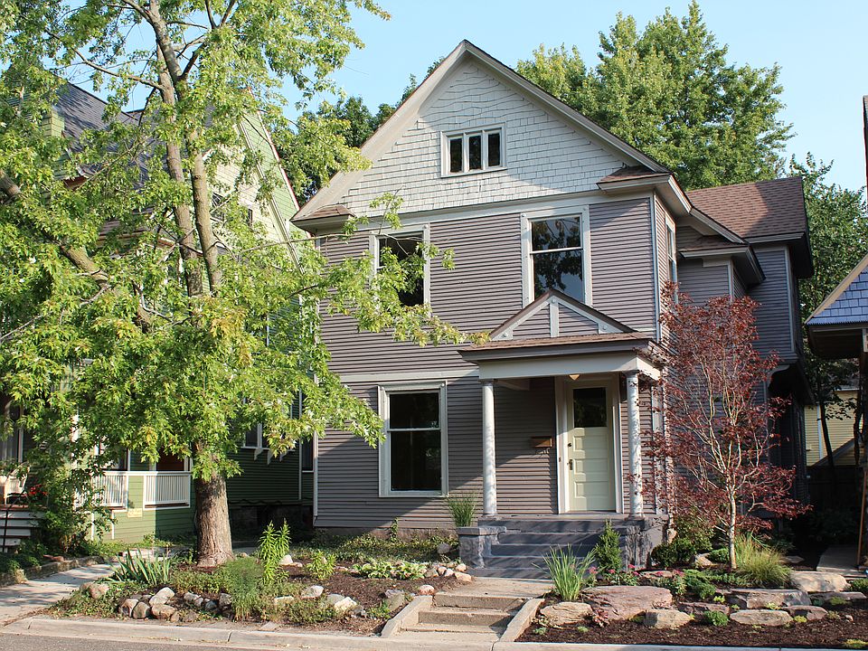 1st image of 603 Windsor Ter SE