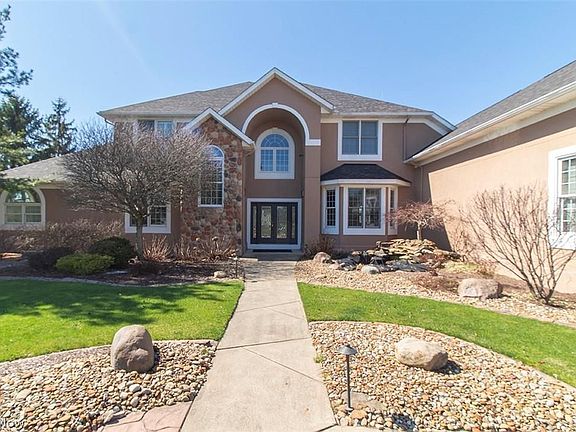 3rd image of 4174 Fox Meadow Dr