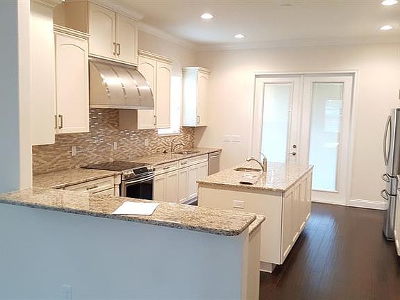 2nd image of 2710 W Gray St