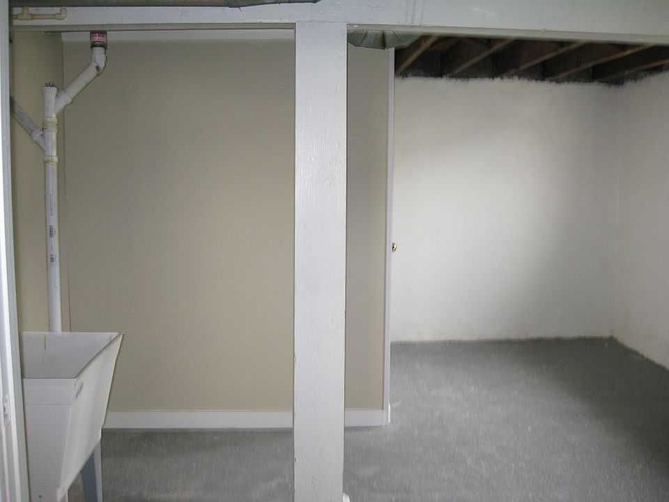 1st image of 5716 W Rogers St