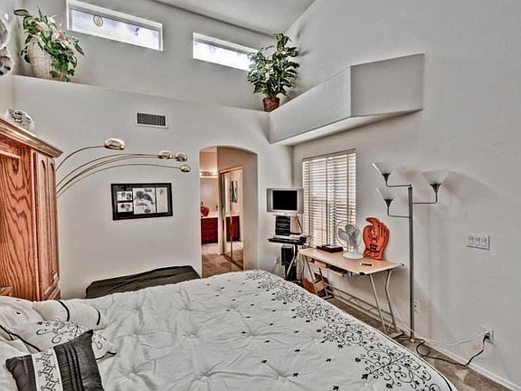 5th image of 9038 W Port Royale Ln