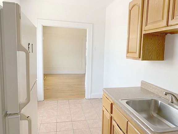 5th image of 94-20 210th St #A4